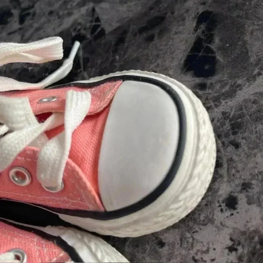 Toddler Kid Canvas Sneaker Size 6 Pink in White